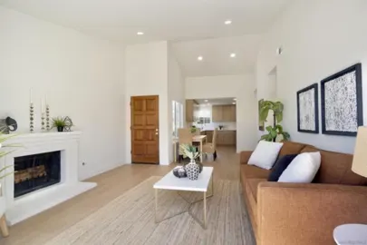2877 Sanford Lane Photo
