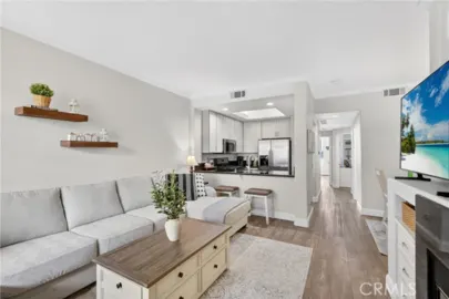 1027 S Stresa Photo