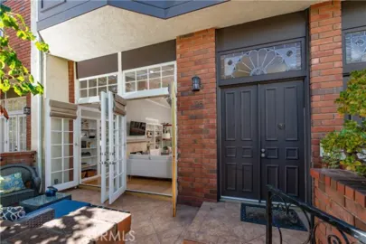 5420 Lindley Avenue #25 Photo