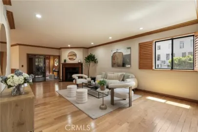 4444 Wilshire Boulevard #102 Photo