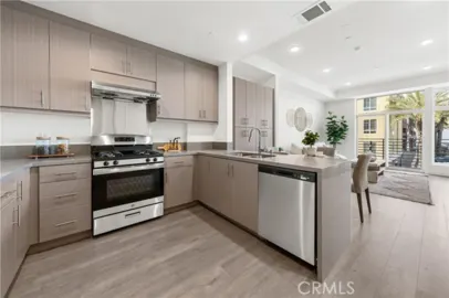 168 S Monterey Street #202 Photo