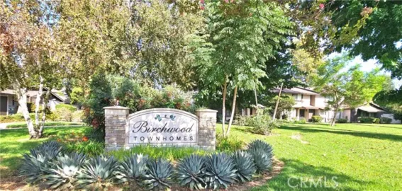 7552 Corbin Avenue #4 Photo