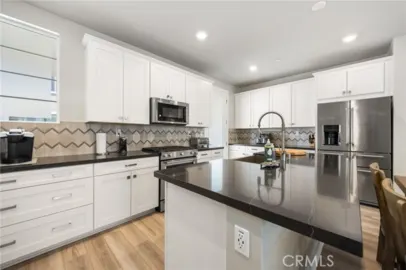 1460 W Sunrise Lane Photo
