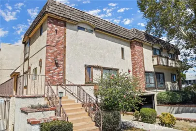 14239 Sherman Way #3 Photo