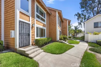 25885 Trabuco #101 Photo