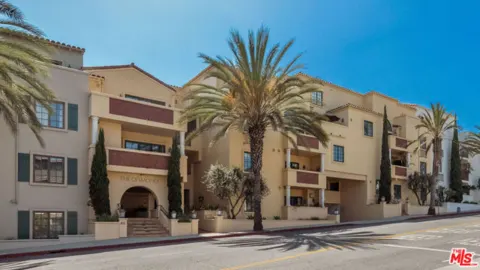 851 N San Vicente Boulevard #304 Photo