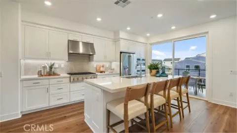 1829 Lychee Street Photo