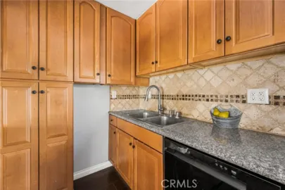 473 E 1st Photo