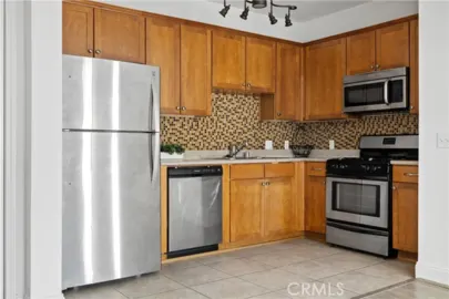 6938 Laurel Canyon Boulevard #304 Photo