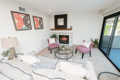 6716 Clybourn #238 Photo