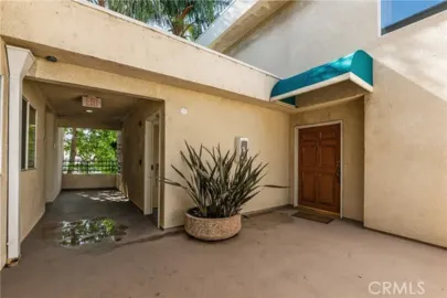 2222 S Mesa #28 Photo