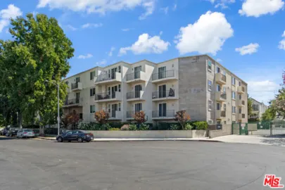 14412 Killion Street #205 Photo