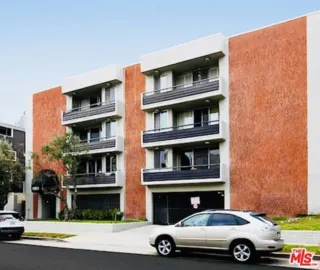 11951 Mayfield Avenue #107 Photo
