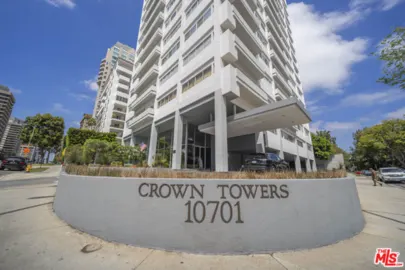 10701 Wilshire Boulevard #2202 Photo