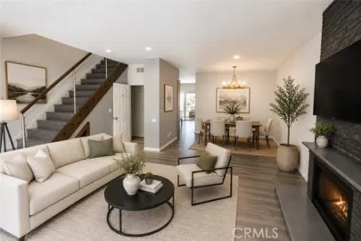 13600 Foothill Photo