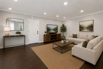 16012 Moorpark #205A Photo