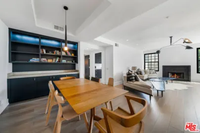 960 N Doheny Drive #301 Photo