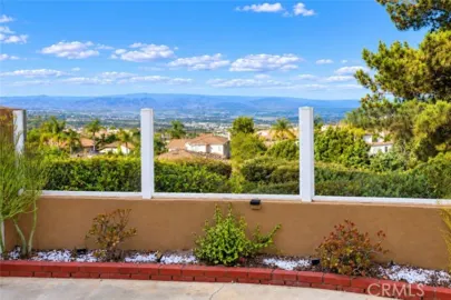 19381 Cascade Drive Photo