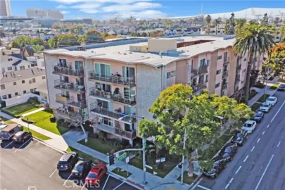 545 Chestnut Avenue #406 Photo