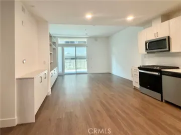 709 E Walnut Street #222 Photo