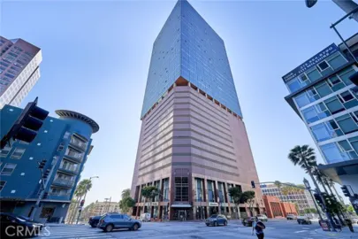 2204 Wilshire Photo