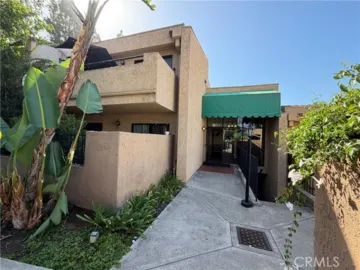 4788 Lakeview Photo