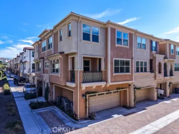608 White Oaks Photo