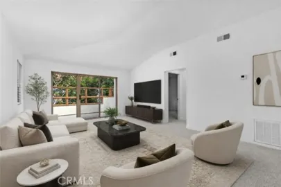 372 Villa Point Drive Photo