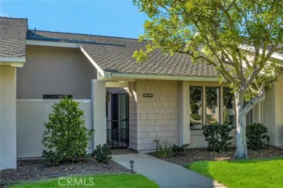 8605 Solano #1005-B Photo