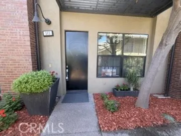 563 W Maple Avenue Photo