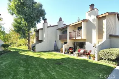 21555 Burbank #74 Photo