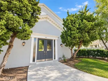 1641 S Pomona #D37 Photo