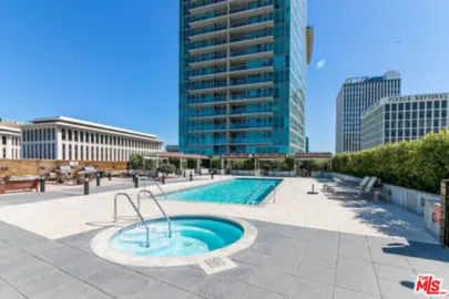 3785 Wilshire Boulevard #907 Photo