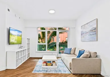 1431 Pacific Highway #519 Photo