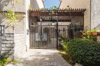 6420 Hazeltine Avenue #4 Photo