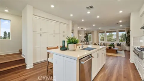 1754 Lychee Street Photo