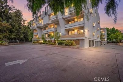 13331 Moorpark Street #216 Photo