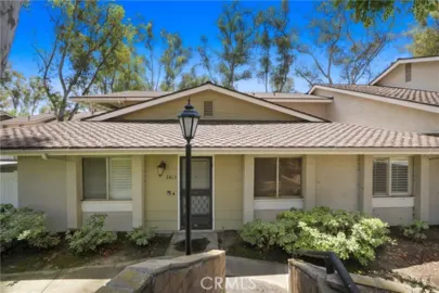 2413 Coventry Circle #121 Photo