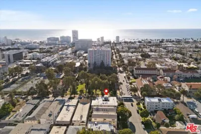 1101 Lincoln Boulevard #2D Photo