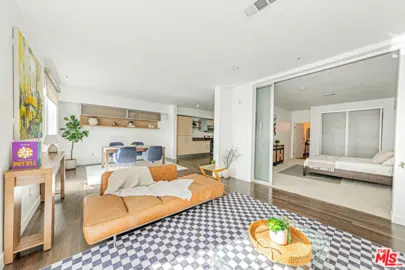 1234 Wilshire Boulevard #321 Photo