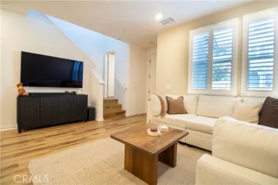 3942 Lavine Photo