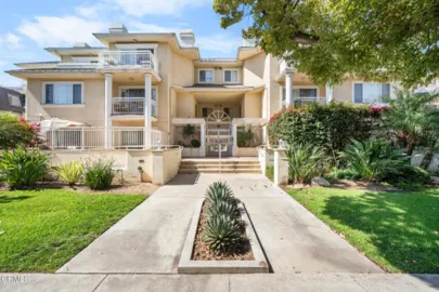 530 W Stocker #206 Photo