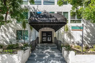 5315 Zelzah Avenue #16 Photo