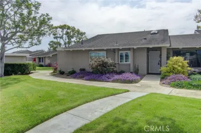 8566 Trinity Circle #816D Photo
