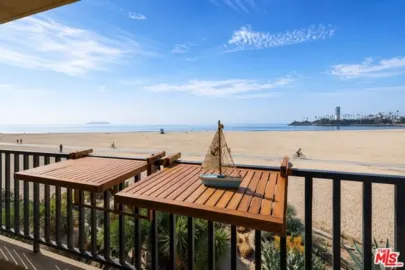 1140 E Ocean Boulevard #235 Photo