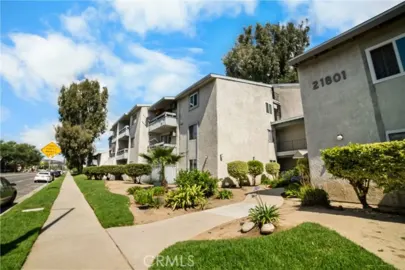 21801 Roscoe Boulevard #206 Photo
