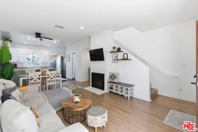 856 W Beach Avenue #16 Photo