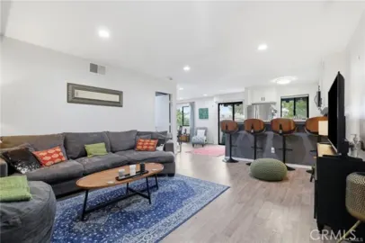 18530 Hatteras Street #337 Photo