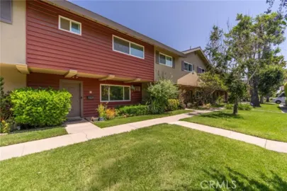 13654 Red Hill Photo