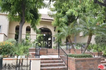 1711 Grismer Avenue #63 Photo